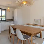 Villa Superbe Maison Neuve Proche Centre-ville Et Pour 4 Personnes *