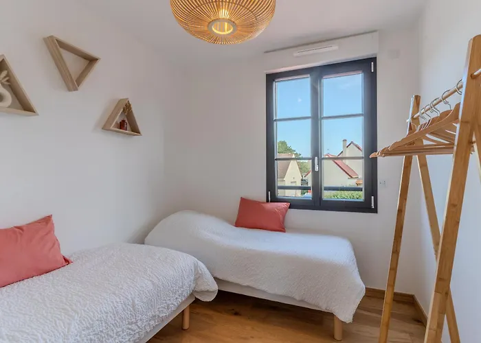 Superbe Maison Neuve Proche Centre-ville Et Pour 4 Personnes Villa *