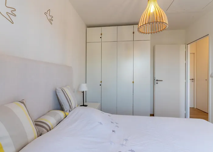 Superbe Maison Neuve Proche Centre-ville Et Pour 4 Personnes